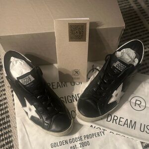 GOLDEN GOOSE Super-Star Low Top Sneaker